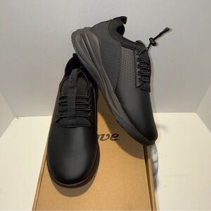 Clove Classic Shoes Black Women 9.5 Men 8 Sneakers Work Nursing Running Walking